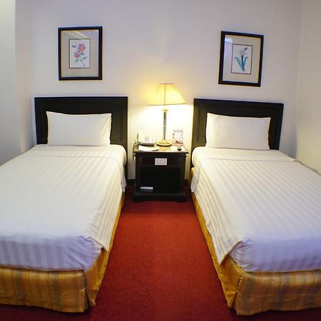 Bayview Park Hotel Manila Exterior photo