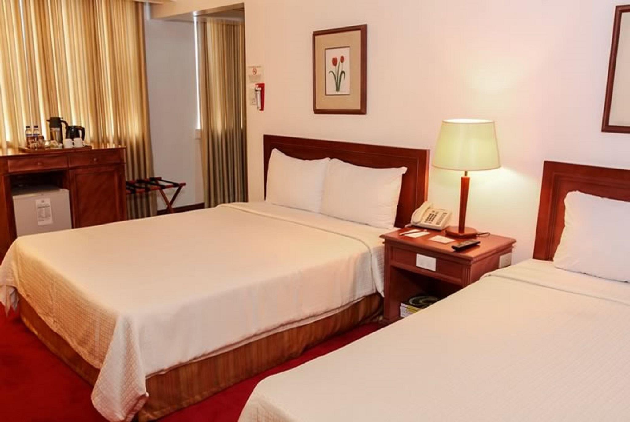 Bayview Park Hotel Manila Exterior photo