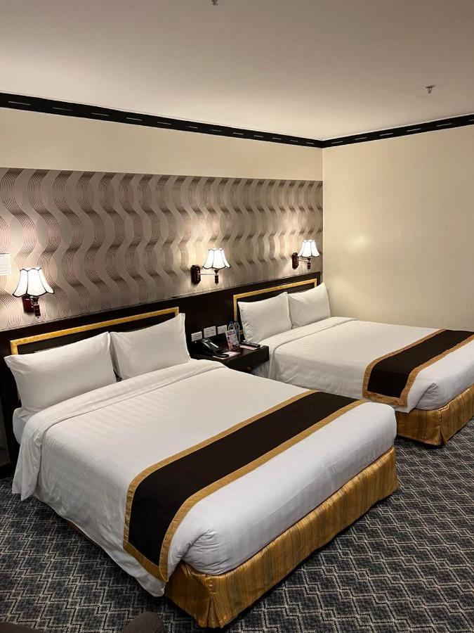 Bayview Park Hotel Manila Exterior photo
