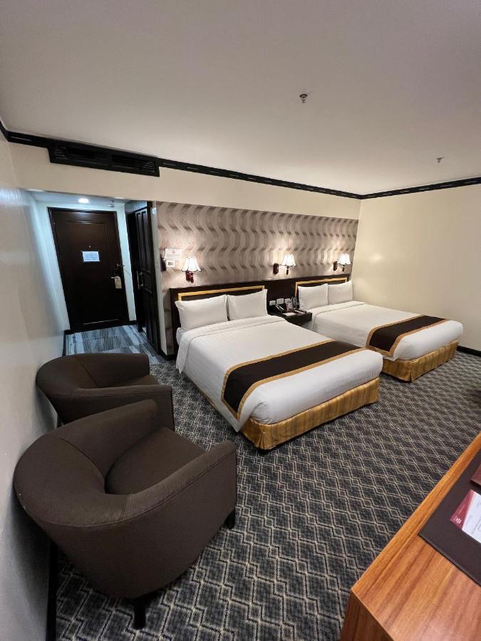 Bayview Park Hotel Manila Exterior photo