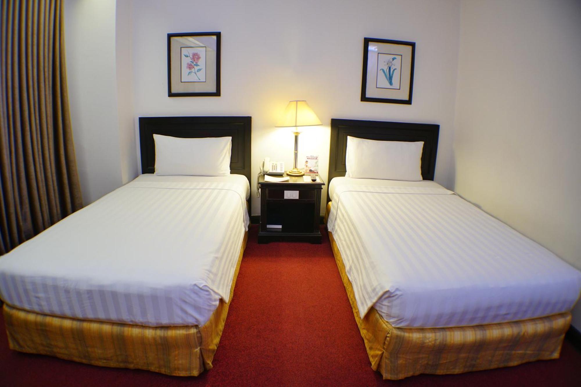 Bayview Park Hotel Manila Exterior photo